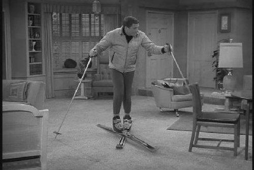 The Dick Van Dyke Show Season 2 Episode 22 - Don't Trip Over That Mountain