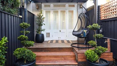 Selling in the City Season 1 Episode 3 - Newtown