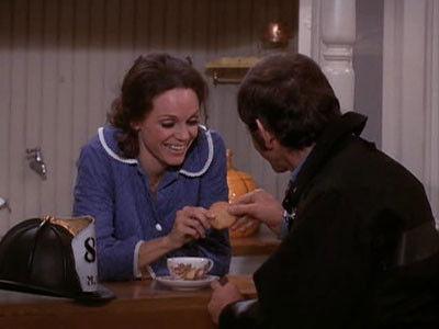 The Mary Tyler Moore Show Season 2 Episode 21 - Where There's Smoke, There's Rhoda