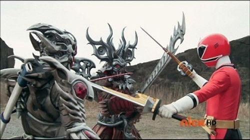 Power Rangers Season 18 Episode 7 - I've Got a Spell on Blue