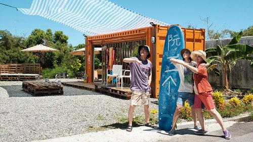 Three Piglets Season 3 Episode 1 - Episode 1