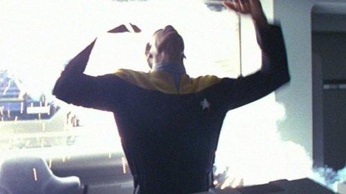 Star Trek: Voyager Season 2 Episode 21 - Deadlock