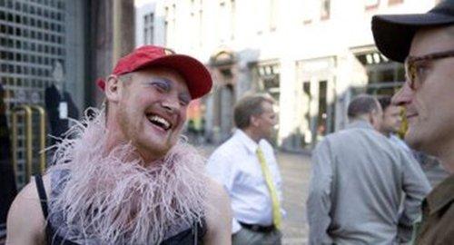 Klovn Season 4 Episode 7 - Pivert's Bachelor Night