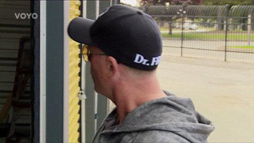 Storage Wars: Northern Treasures Season 2 Episode 20 - Exceedingly Loud and Uncomfortably Close