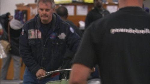 Hardcore Pawn Season 6 Episode 10 - Lawyer Up Son