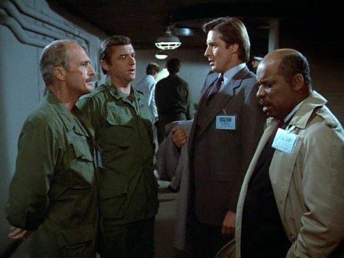 Scarecrow and Mrs. King Season 1 Episode 17 - The Artful Dodger