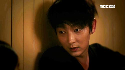 Two Weeks Season 1 Episode 2 - Episode 2 - You can have the surgery in two weeks! Soo-jin, you can live!!