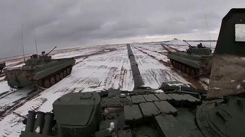 60 Minutes Season 54 Episode 23 - 2/20/2022: The Front, Targeting Americans