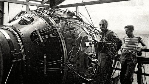 Turning Point: The Bomb and the Cold War Season 1 Episode 1 - The Sun Came Up Tremendous