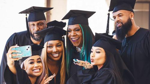 College Hill: Celebrity Edition Season 1 Episode 8 - "Graduation Day"