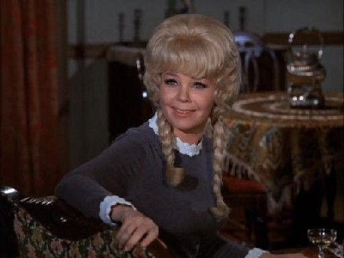 Hogan's Heroes Season 5 Episode 1 - Hogan Goes Hollywood