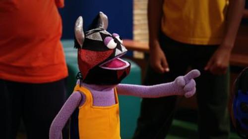 Crash & Bernstein Season 1 Episode 18 - Crashlemania