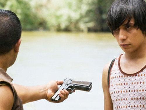 Crash Season 1 Episode 8 - Three Men and a Bebe