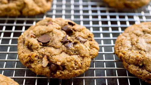 Christopher Kimball's Milk Street Television Season 8 Episode 22 - New Cookie Classics