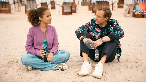 Dr. Nice Season 1 Episode 2 - Episode 2