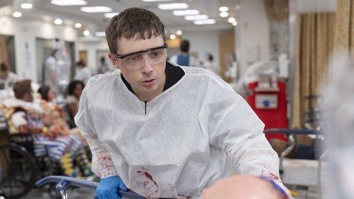 The Pitt Season 1 Episode 13 - 7:00 P.M.