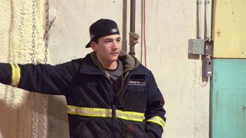 Ice Road Truckers Season 2 Episode 9 - A Rookie Fumbles