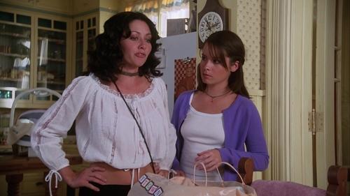 Charmed Season 2 Episode 11 - Reckless Abandon