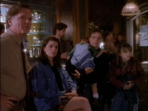 Party of Five Season 2 Episode 22 - Spring Breaks (2)