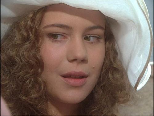 The Thorn and the Rose Season 1 Episode 1 - Episode 1