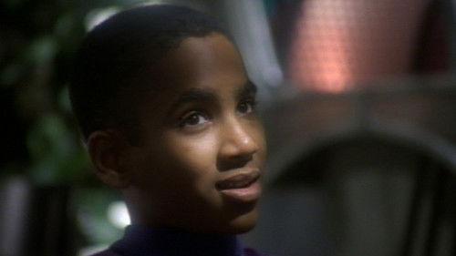 Star Trek: Deep Space Nine Season 1 Episode 9 - Move Along Home