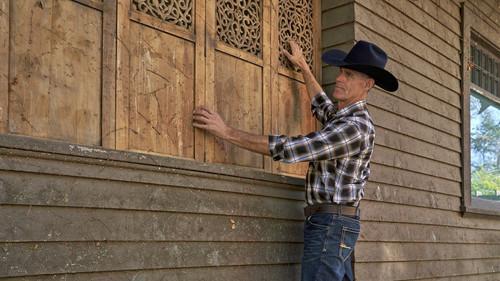Restored Season 6 Episode 3 - Asian-Inspired 1908 Arts & Crafts Bungalow