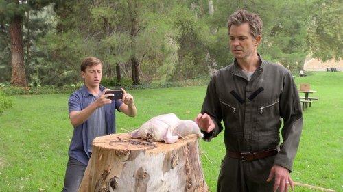 Santa Clarita Diet Season 3 Episode 6 - The Chicken and the Pear