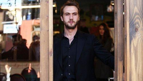 The Pit Season 1 Episode 3 - Episode 3