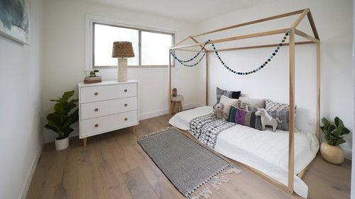 Flipping 101 With Tarek El Moussa Season 1 Episode 12 - Bad Energy BoHo