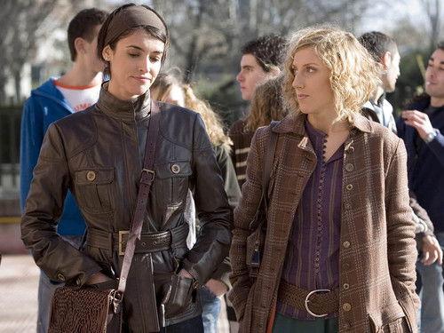 Physics or Chemistry Season 1 Episode 5 - El Precio De La Verdad