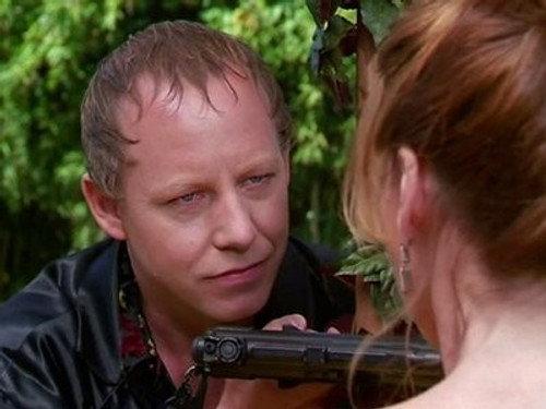 V.I.P. Season 1 Episode 14 - Val Under Siege With a Vengeance