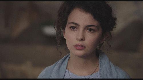 Storia di una famiglia perbene Season 2 Episode 1 - Episode 1