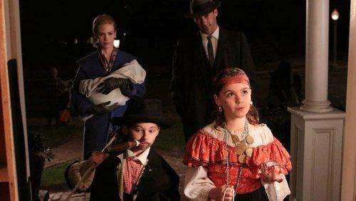 undefined Season 3 Episode 11 - The Gypsy and the Hobo