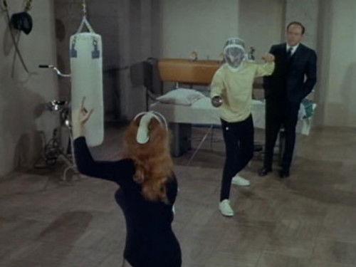 It Takes a Thief Season 1 Episode 10 - Birds of a Feather