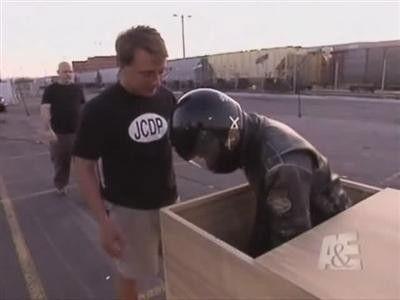 Criss Angel Mindfreak Season 1 Episode 13 - C4 Crate