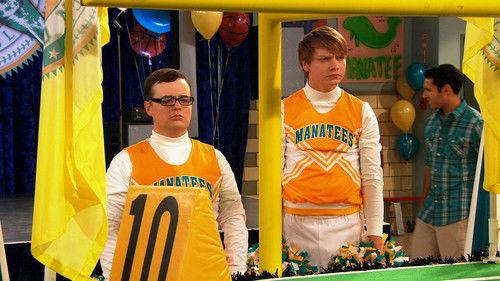 Austin & Ally Season 3 Episode 12 - Hunks & Homecoming