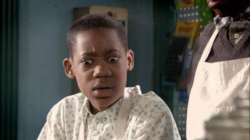 Everybody Hates Chris Season 3 Episode 8 - Everybody Hates Minimum Wage