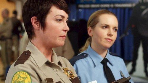 Supernatural Season 10 Episode 8 - Hibbing 911