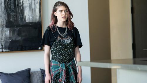 Get Shorty Season 3 Episode 7 - Should Not Throw Stones