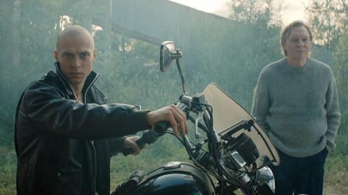 Peace! Friendship! Chewing gum! Season 2 Episode 8 - Episode 8