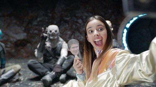 Gabby Duran and the Unsittables Season 1 Episode 19 - Enter the Dranis: Part One