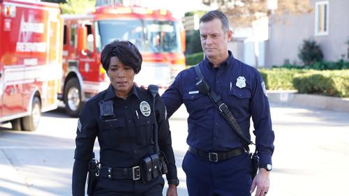 9-1-1 Season 5 Episode 14 - Dumb Luck