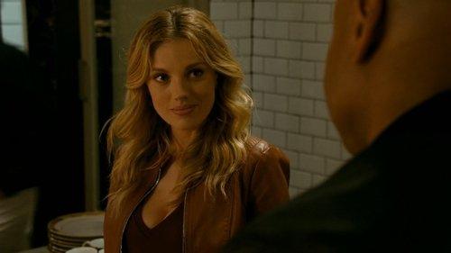 undefined Season 8 Episode 18 - Getaway