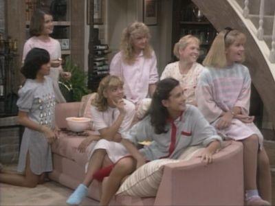 Charles in Charge Season 1 Episode 6 - Slumber Party