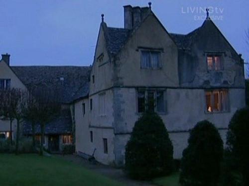 Most Haunted Season 4 Episode 1 - Owlpen Manor