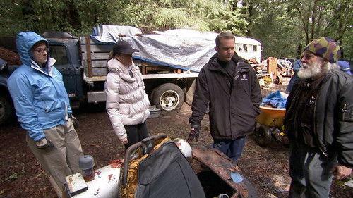 Hoarders Season 4 Episode 4 - Roy and Loretta