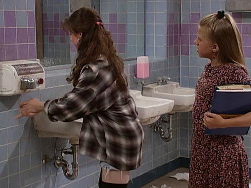 Full House Season 7 Episode 5 - Fast Friends