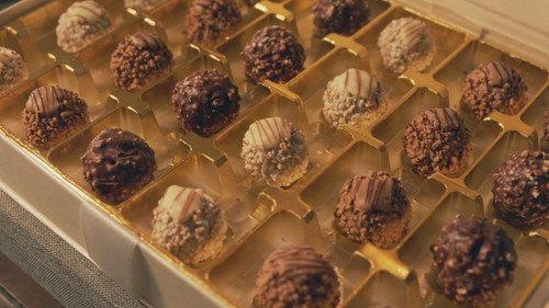 The Food That Built America Season 6 Episode 7 - A Box of Chocolates