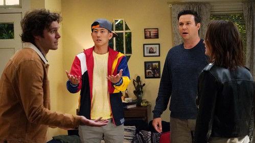 Single Parents Season 2 Episode 3 - Derek Sucks