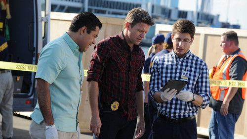 The Glades Season 4 Episode 10 - Prima Gallerinas